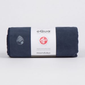 Manduka eQua Midnight Peskir za Jogu